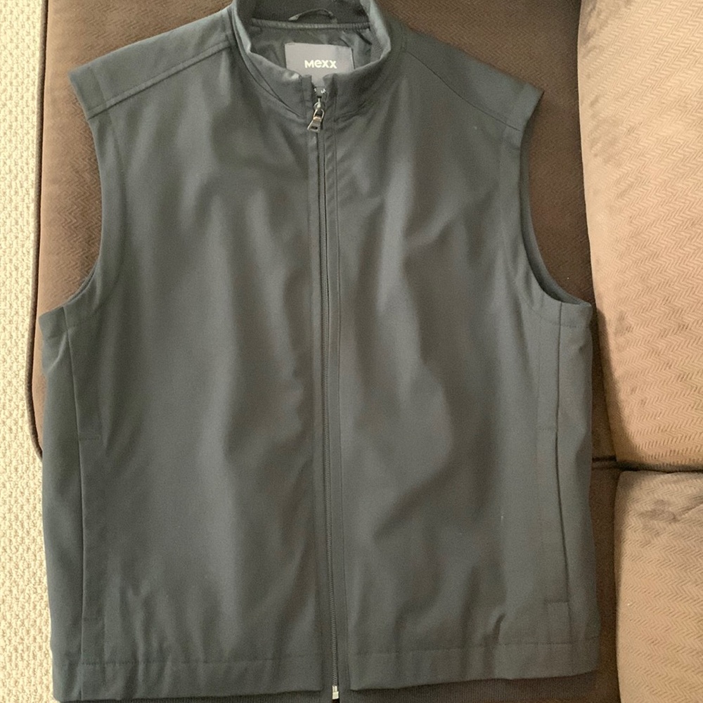 Mexx brand wind breaker ( no sleeves)